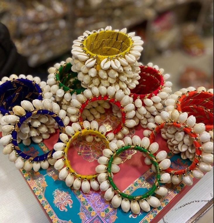 Kaudi Shell Choodi Bangles Bracelets for Giveaways Return Favours in Haldi Mehendi Functions and Wedding Gifting (Pack of 20)