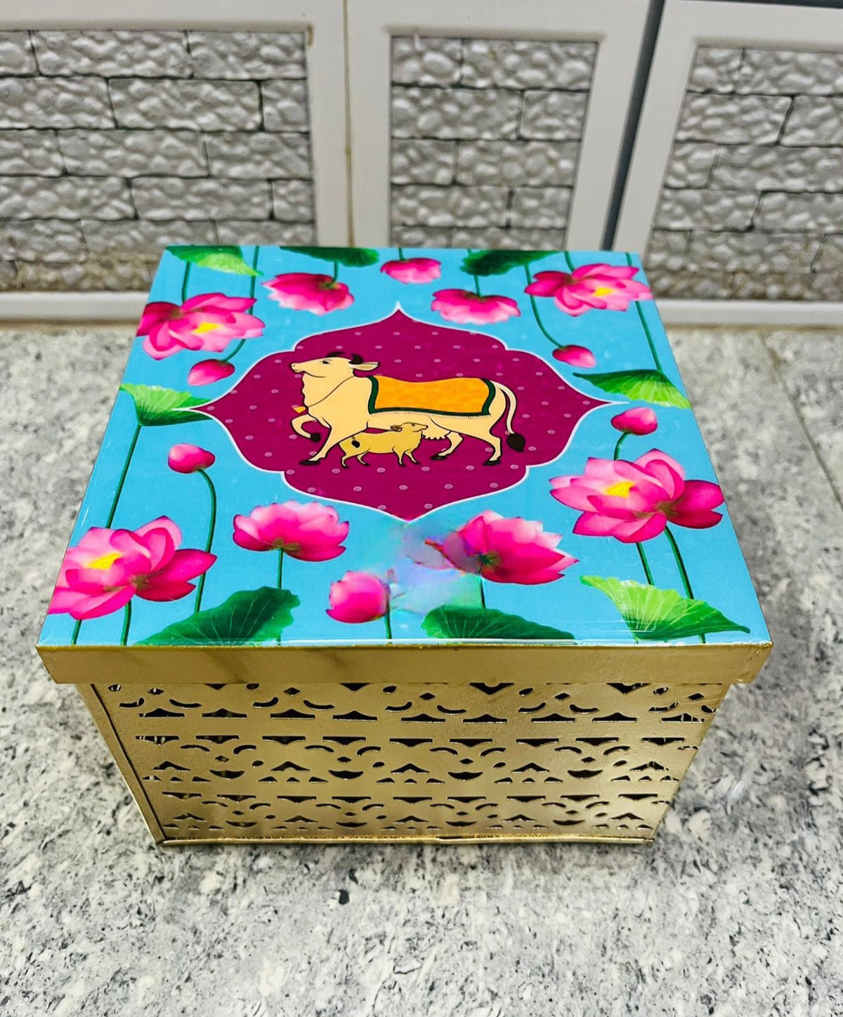 Beautiful Square Pichwai Print Metal Boxes for Festive Gifting Kanjak Navratri Diwali Ganesh Utsav Janamashtmi Rakshabandhan New Year Anniversary