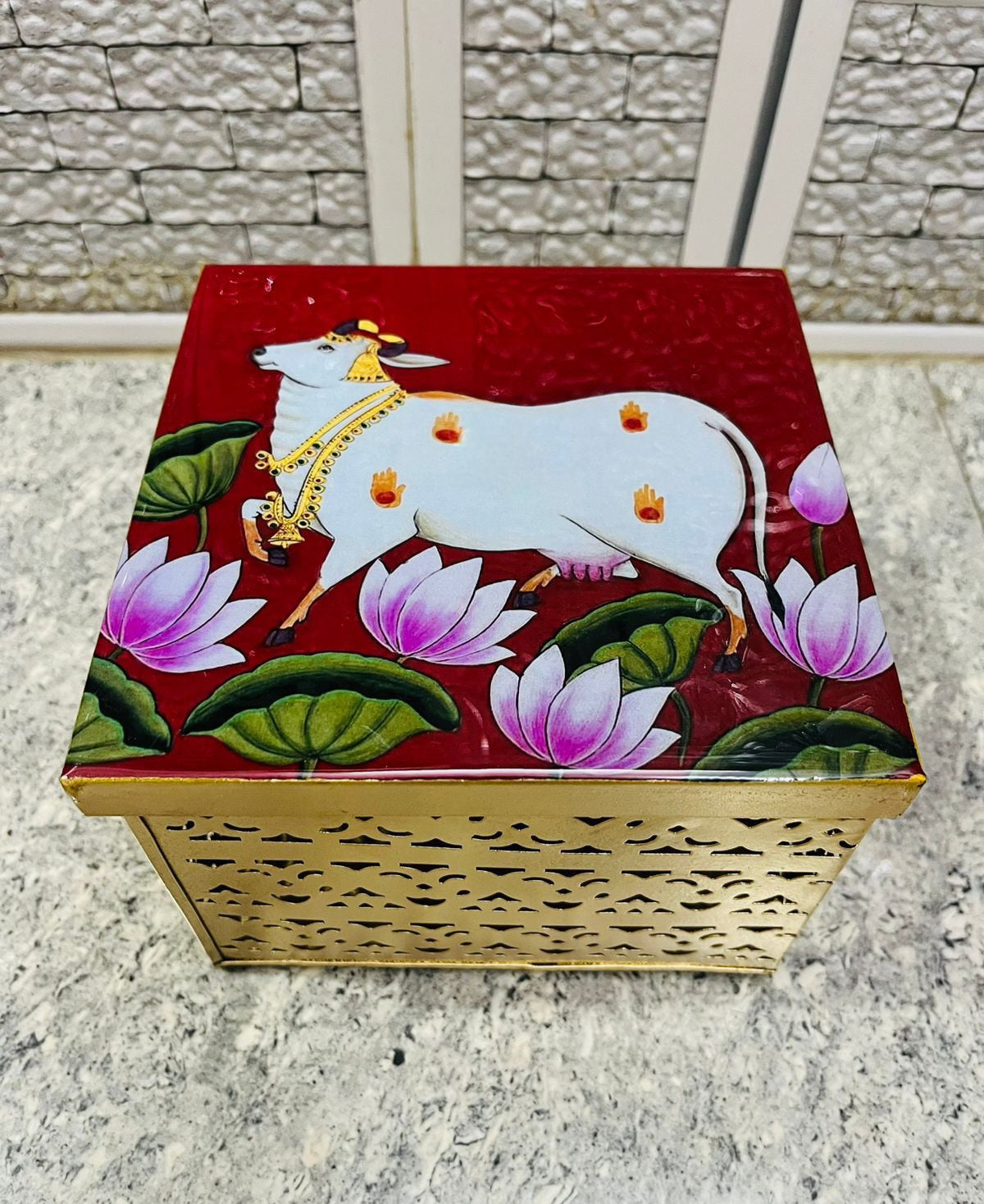 Beautiful Square Pichwai Print Metal Boxes for Festive Gifting Kanjak Navratri Diwali Ganesh Utsav Janamashtmi Rakshabandhan New Year Anniversary