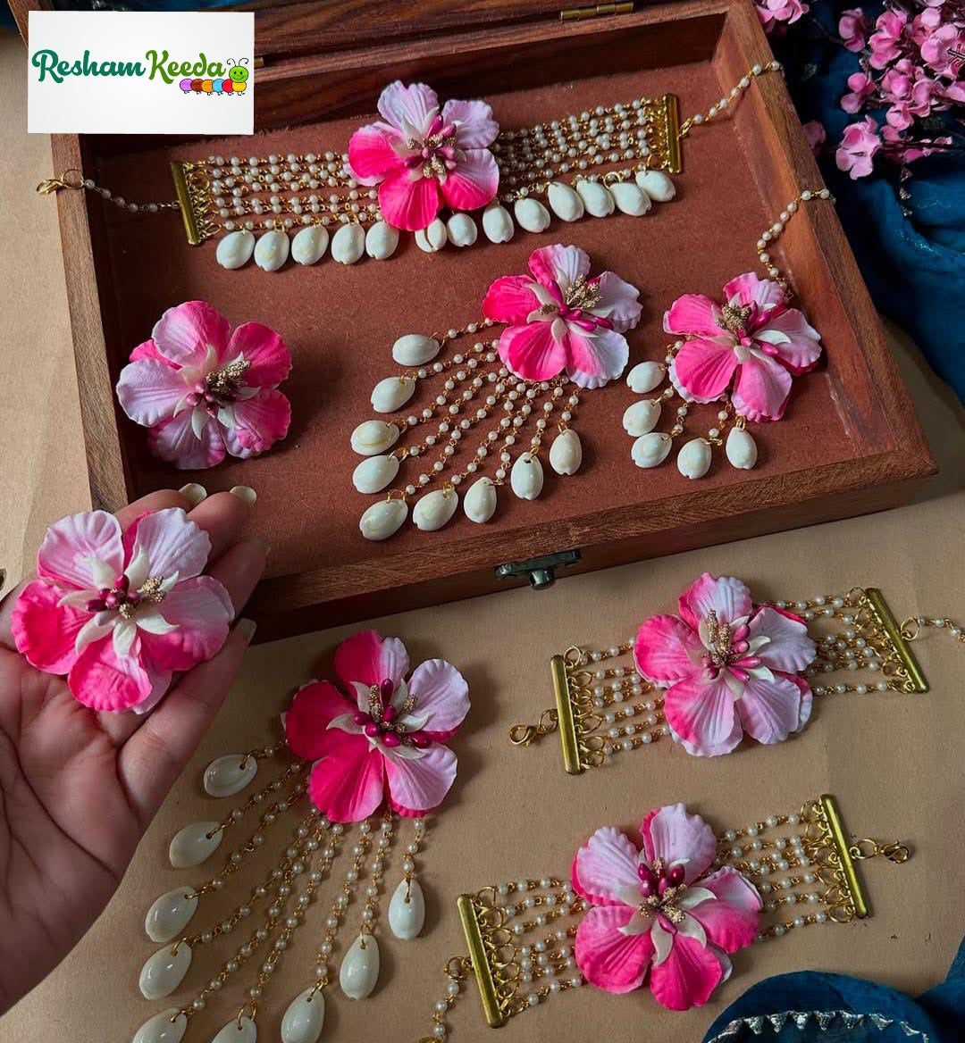 Beautiful Customizable Floral Kaudi Motifs Complete Jewelery Set for Baby Shower, Haldi Mehendi Ceremony Wedding and All Other Events