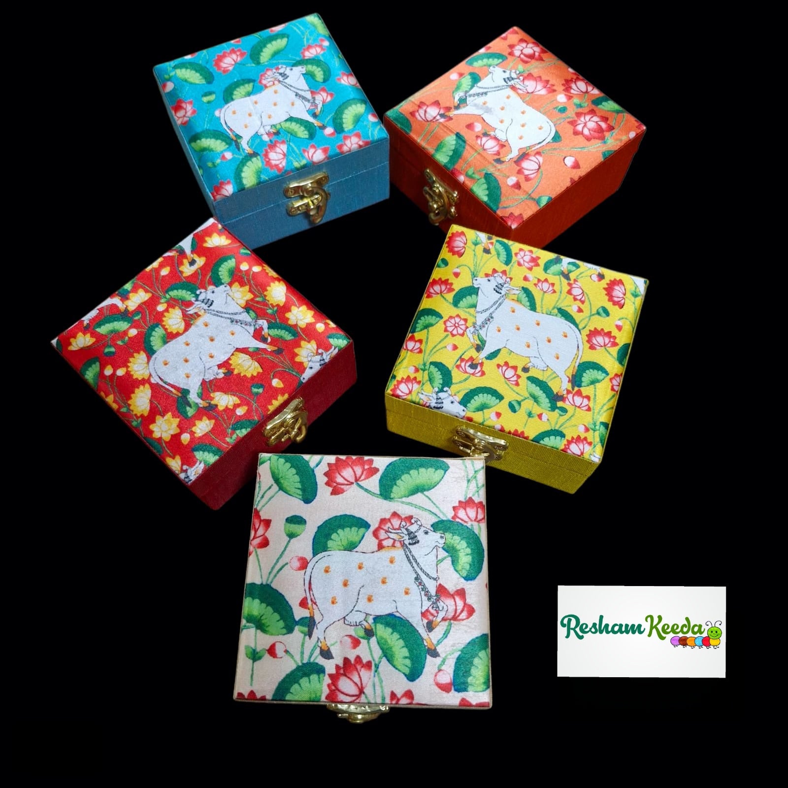 Beautiful Pichwai Cow Print Cash Box, Gift Box, Shagun Box, Nuts Box, Dryfruits Box, Jewellery Box for Haldi Mehendi Sangeet Satsang Keertan Bhajan Sandhya Gifting Wedding and Festive Return Favours (Set of 5)